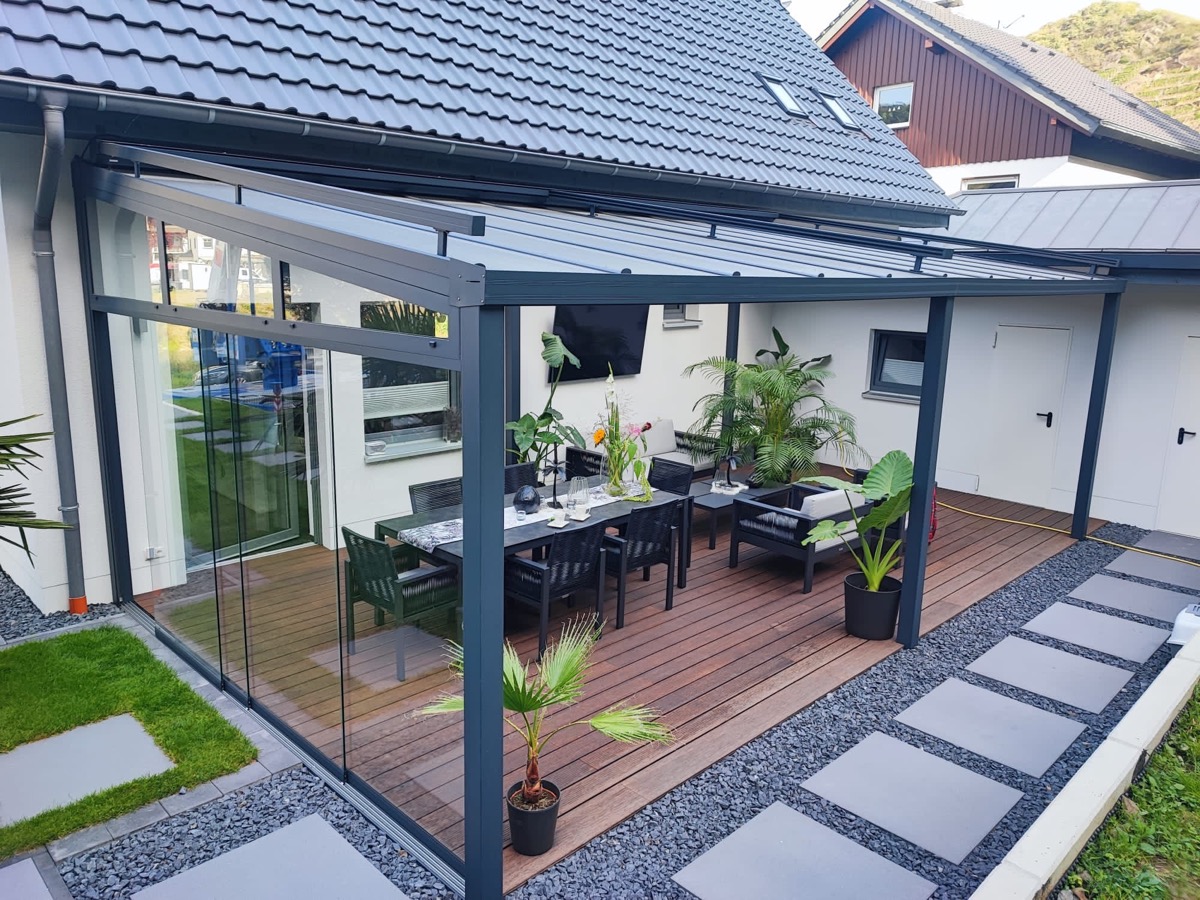 Terrassenüberdachung in der Eifel